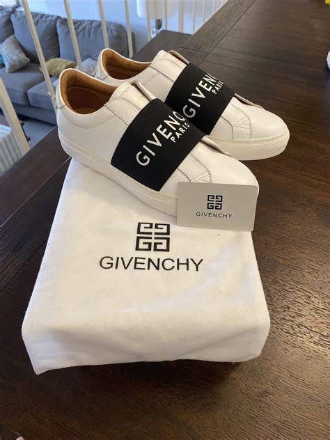 wie fallen givenchy sneaker aus|Givenchy sneakers women's.